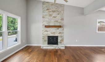 121 NE Hill Dr, Abingdon, VA 24210