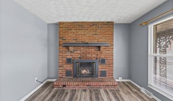 1963 Maple Ln, Arnold, MO 63010