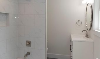 17 S Airmont Rd, Airmont, NY 10901