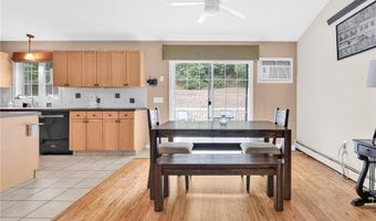 167 Vernon Dr, Glocester, RI 02814