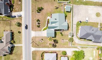 316 Fair St, Baxley, GA 31513