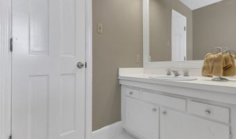 2518 E Doublegate Dr, Albany, GA 31721