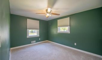 1 Knollwood Dr, Cumberland, RI 02864