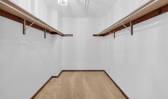 3908 SHORT HILL Dr, Allentown, PA 18104