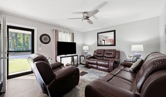 4114 Edgewood Dr, Ayden, NC 28513
