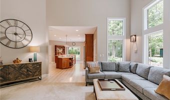 2816 Remington Pt, Aurora, OH 44202