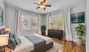 216 E VANDERBILT St, Orlando, FL 32804