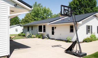 1024 W Water St, Berne, IN 46711