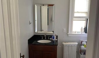 12 Clarke St, Newport, RI 02840