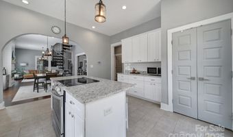 1517 Parkwood Ave, Charlotte, NC 28205