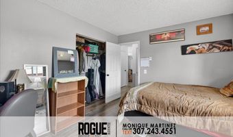 1960 Prairie Ln, Bar Nunn, WY 82601