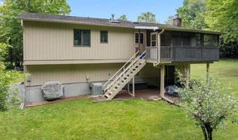 60 Smith Hill Rd, Airmont, NY 10952
