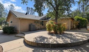 16840 Hawthorne Ave, Anderson, CA 96007