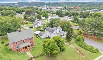 901 Bedford Ave, Altavista, VA 24517