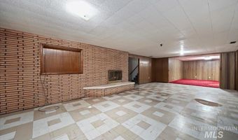 2240 Overland Ave, Burley, ID 83318