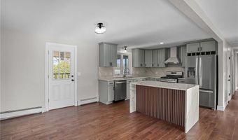 5 Katherine Dr, Johnston, RI 02919