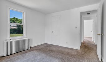 320 Palmetto Rd, Bridgeport, CT 06606