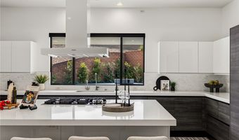 1 Garden Shadow Ln, Las Vegas, NV 89135