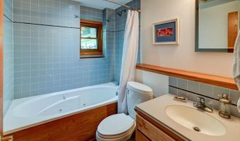 2877 Glacier Valley Rd, Fitchburg, WI 53711