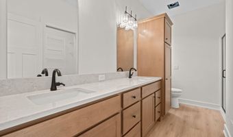 1765 Fairview Dr, Allegan, MI 49010