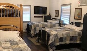 933 E Quarry Rd, London, TX 76854