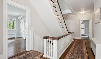 75 W Broadway, Bangor, ME 04401
