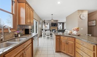 4212 Devonshire Ct, Akron, OH 44321