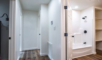 1565 Ales Rd, Batesville, MS 38606