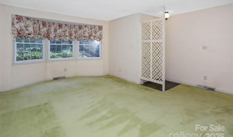 91 Haw Creek Cir, Asheville, NC 28805