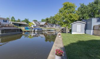 255 Lane 102 Crooked Lk, Angola, IN 46703