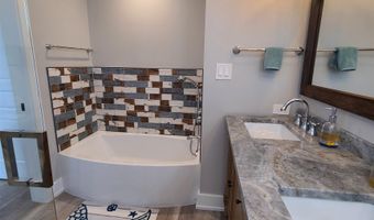 128 30th St, Avalon, NJ 08202