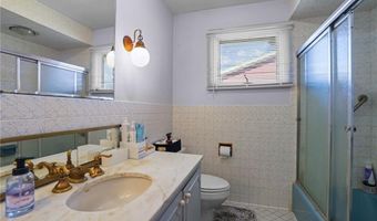 37 Pinewood Dr, North Providence, RI 02904