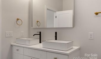 1314 Carolyn Dr, Charlotte, NC 28205