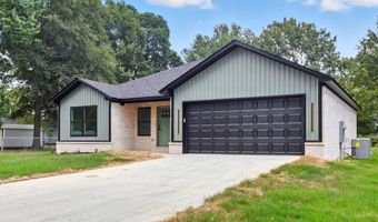410 N Cedar St St, Beebe, AR 72012