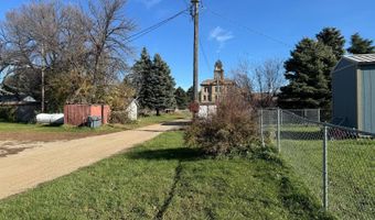 1016 8th St, Britton, SD 57430