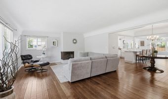 1420 CENTER St, Albany, OR 97322
