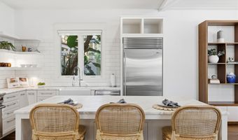 698 BEACH Ave, Atlantic Beach, FL 32233