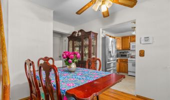 5 S Ronald Dr S, Amityville, NY 11701