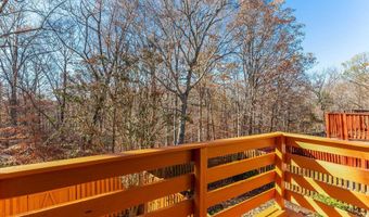 6108 JOUST Ln, Alexandria, VA 22315