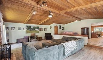 583 Market St, Algonac, MI 48001