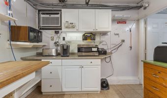 208 New Rd, Arundel, ME 04046