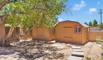19955 Chickasaw Rd, Apple Valley, CA 92307
