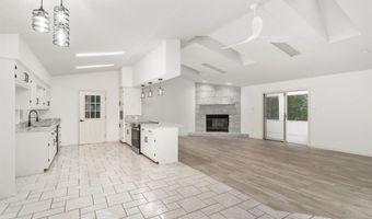 24 Descollar Cir, Hot Springs Village, AR 71909
