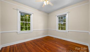 5 Parker Rd, Asheville, NC 28803
