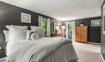 301 N Amherst Rd, Bedford, NH 03110