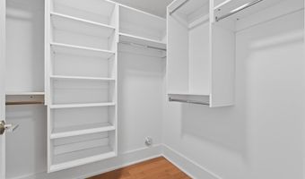 525 AVENUE E 1, Bayonne, NJ 07002
