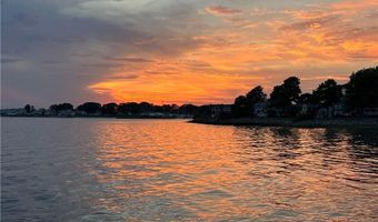 150 Alfred Drowne Rd, Barrington, RI 02806