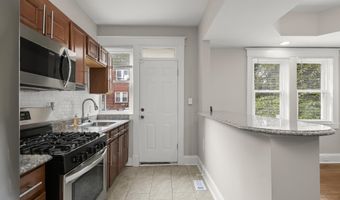 794 N GRANTLEY St, Baltimore, MD 21229