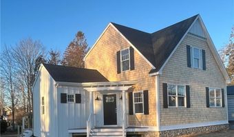19 Traymore St, Charlestown, RI 02813