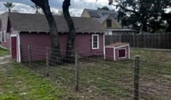 802 S HOUSTON Ter, Aransas Pass, TX 78336